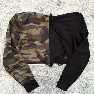 Crop camo two tone hoodie